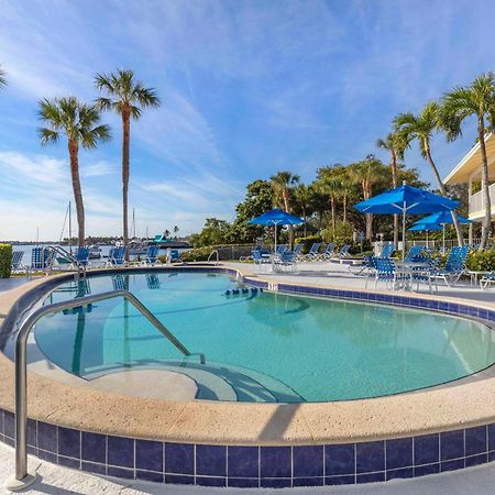 Charter Club Resort Of Naples Bay Extérieur photo