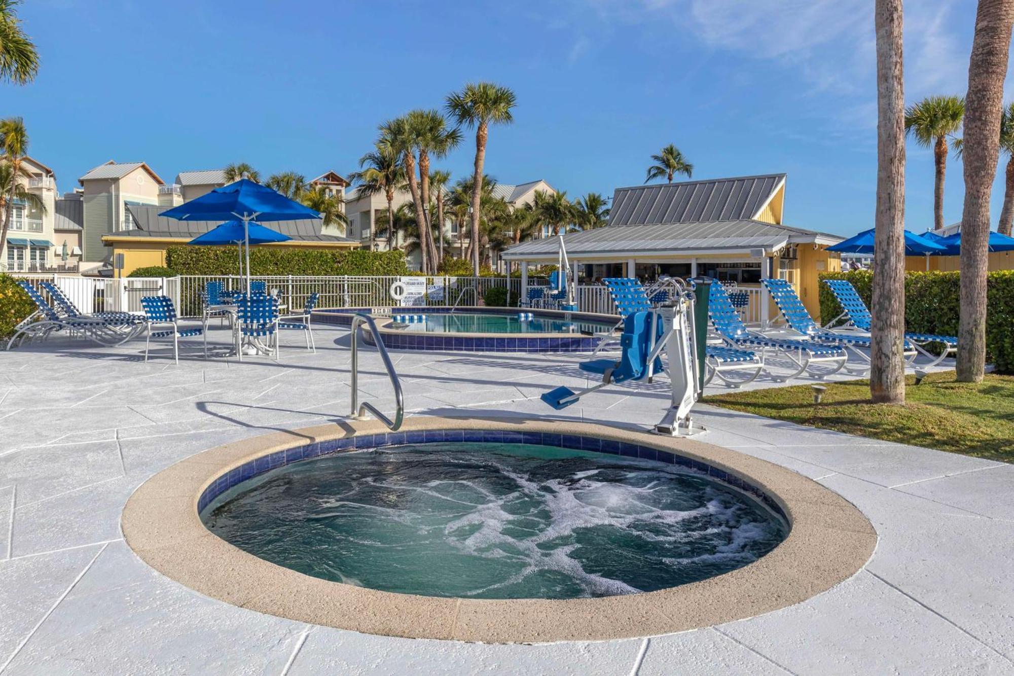 Charter Club Resort Of Naples Bay Extérieur photo