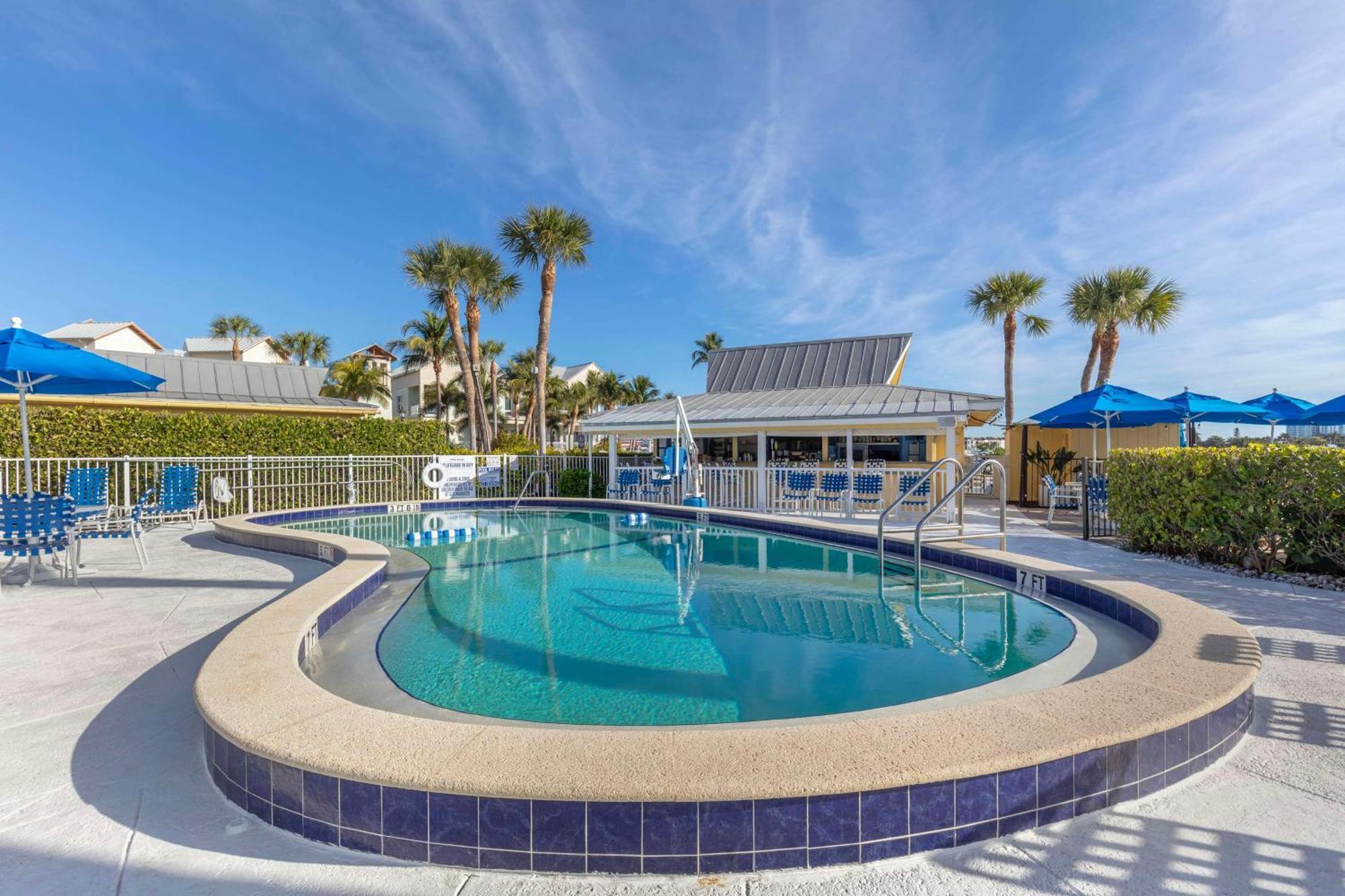 Charter Club Resort Of Naples Bay Extérieur photo