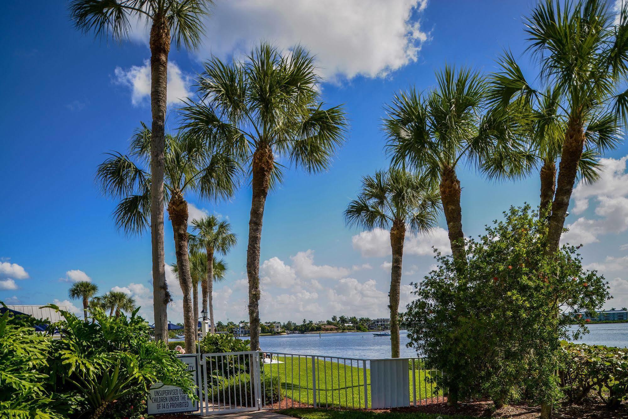 Charter Club Resort Of Naples Bay Extérieur photo